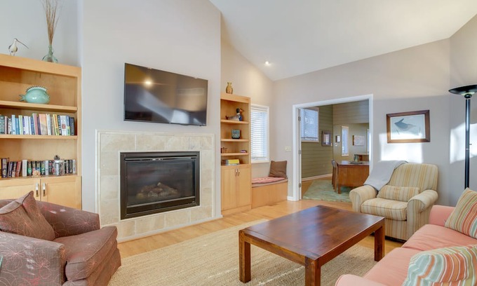 North Shores House | Rehoboth Beach Retreat w/ Dock, Walk to Water!
