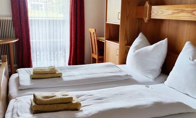 Sankt Georgen im Attergau Apartment | Wolfgangsee - Frühstückspension Holzapfel