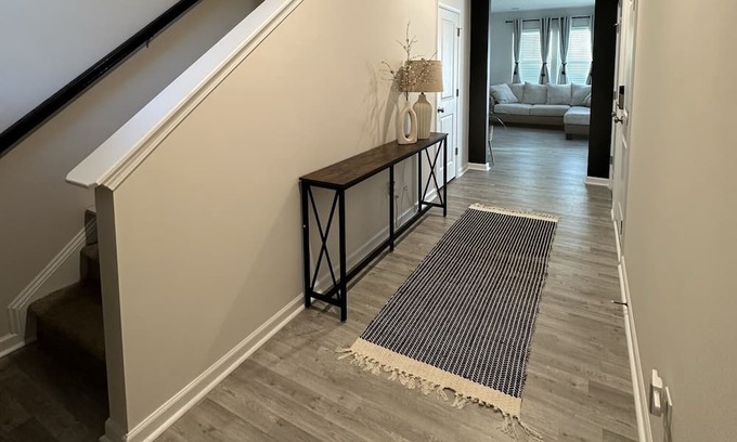 Elgin House | Home away from home! near Fort Jackson military base and downtown USC!