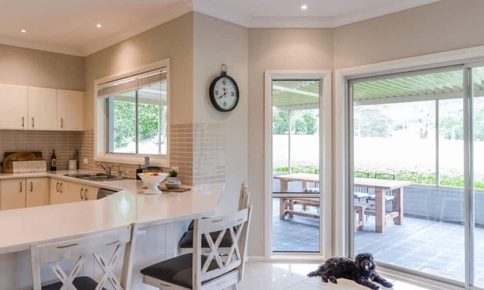 Bellbird House | Woodland Retreat in Hunter Valley - dog friendly