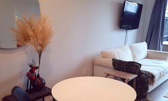 Flat Bush House | Brand new entire use town house