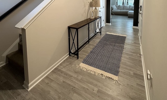 Huntcliff House | Newly built, near Fort Jackson & Downtown USC