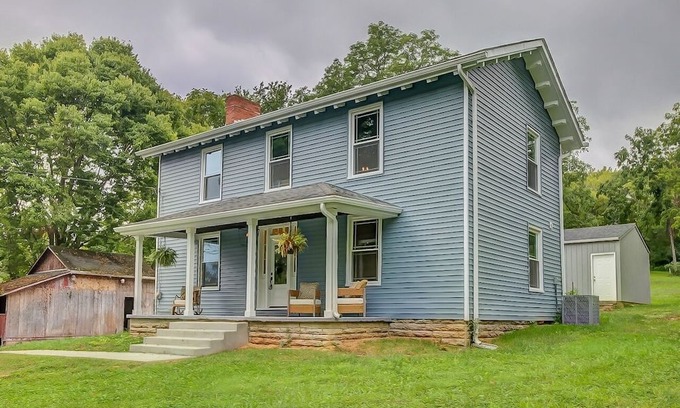 New Haven  Hamilton County House | Country Retreat 4 BR/ 3 BA sleep 12, Miami, Spooky Nook