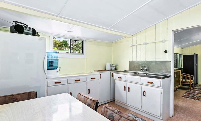 Toogoom House | Seaside Simplicity . A Serene Coastal Experience