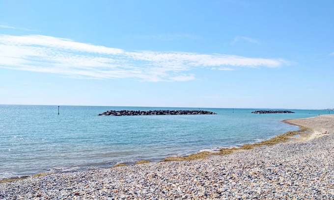 Middleton-on-Sea Cottage | Braganza - a family house that sleeps 9 guests in 4 bedrooms