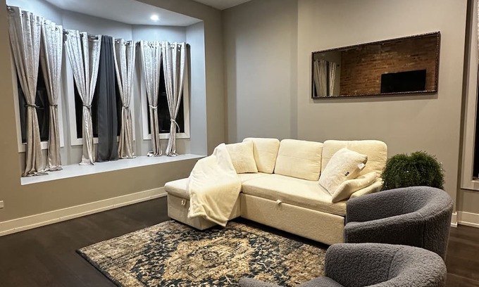 Douglas Apartment | Luxury Condo Chicago - FREE parking