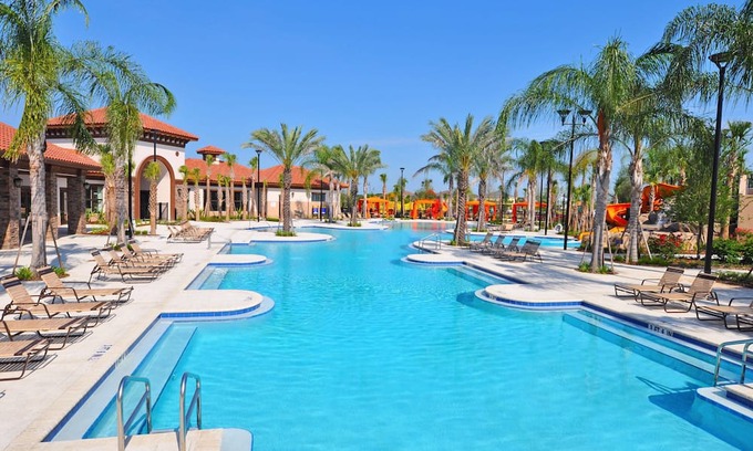 Briargrove Villa | Solterra Resort 937 - Six Bedroom Villa, Sleeps 12