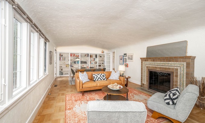 Roselawn Finance House | Enchanting 4BR Oasis by Nature Preserve - Minutes from Everything!