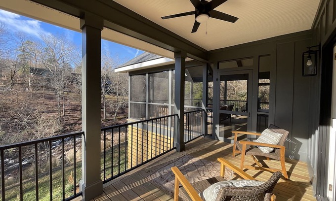 Stephens House | Private wooded setting overlooking a beautiful stream, 10 miles from downtown