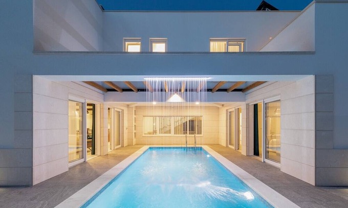 Povlja Villa | Superb Villa Symphony, heated pool - Beachfront