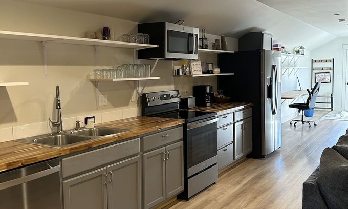 Moscow Apartment | Beautiful scenery, just 5 minutes away from downtown Moscow!