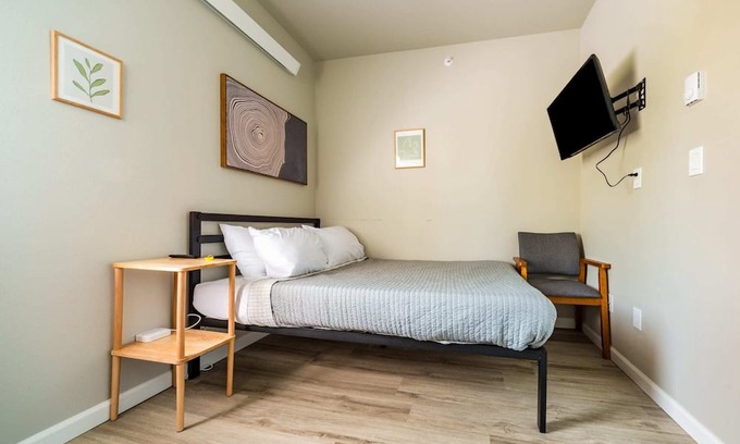 Eastside Apartment | Guest Suites, 5 Min to Downtown