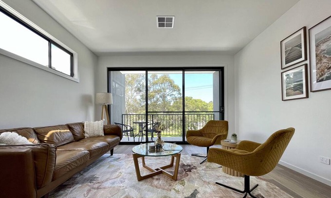 Merewether House | Yaringa - Brand New Property, Minutes from Merewether Beach