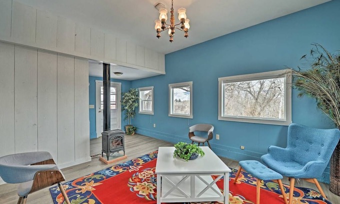 Lander Apartment | Wind River Quarters | Hot tub | Mountain views!