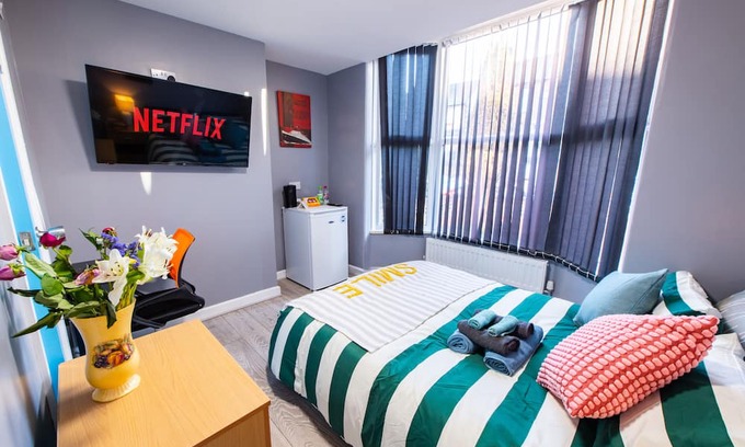 Maidstone House | Premium Double Rooms with free Wi-Fi