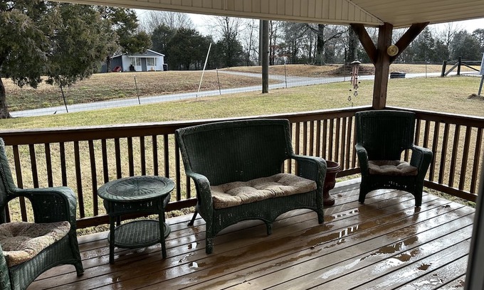 Mc Dougal Other | Country View Escapes located in Piggott Arkansas 72454 Cozy, relaxing atmosphere