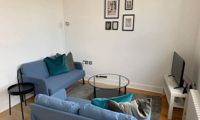 Epsom Apartment | Perfect 1 bed -10 East St Flat 2