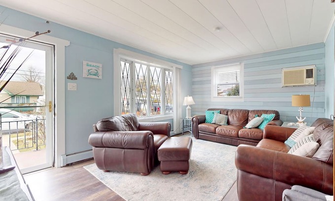 Brigantine Cottage | Excellent location!! Beach House 2 Blocks from the beach! Pet Friendly🐶