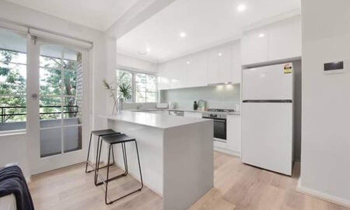 Malvern East Apartment | The Malvern East Treetop Escape