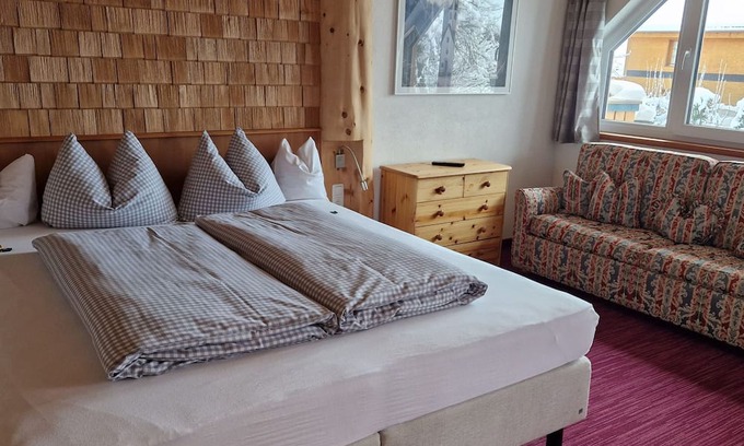 Tannheim Cottage | Komfortzimmer 3 - Gasthaus Pension Bergheim