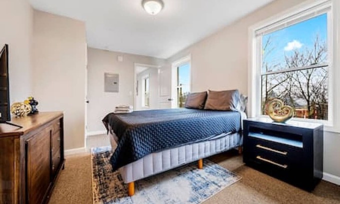 Gorham Apartment | Stylish 1BD Getaway | Wi-fi | Long Term Available