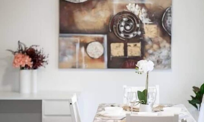 Kelvin Grove Apartment | KG2 Oasis Metro Retreat: 2B2B w Parking Walk to QUT
