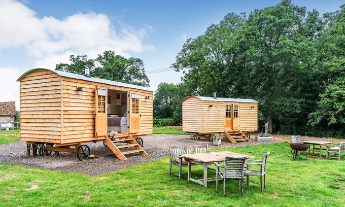 Sherborne Cottage | BLOSSOM, pet friendly, character holiday cottage in Sherborne