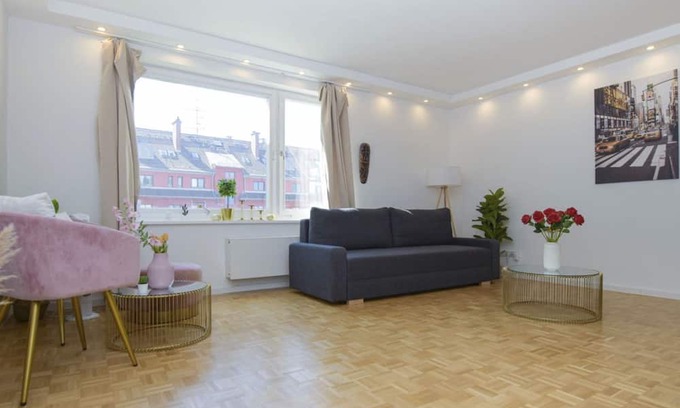 Schwabing-West Apartment | Vrbo Property