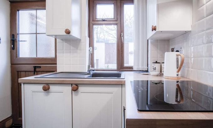 Llanteg House | The Brambles - 2 bedroom Cottage - Llanteg