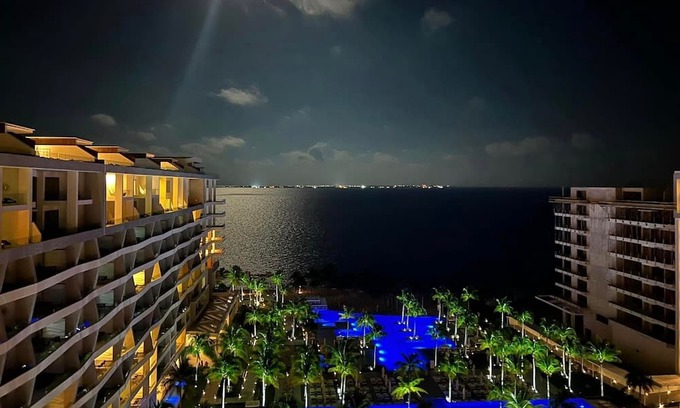 Playa Mujeres Hotel | Garza Blanca Resort & Spa Cancun