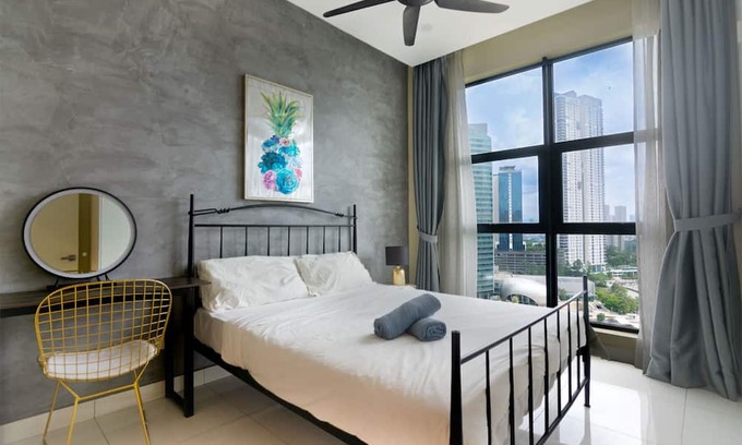 Kuala Lumpur Apartment | A Stylish Apt @ Arte MK, Free Parking, KLCC View