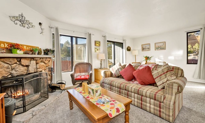 Boulder Bay Condo | Lakeside Retreat~Boulder Creek Walk to Lake Condo~