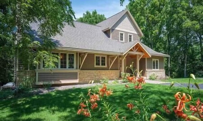 The Galena Territory House | NEW! The Lodge, boutique Galena!
