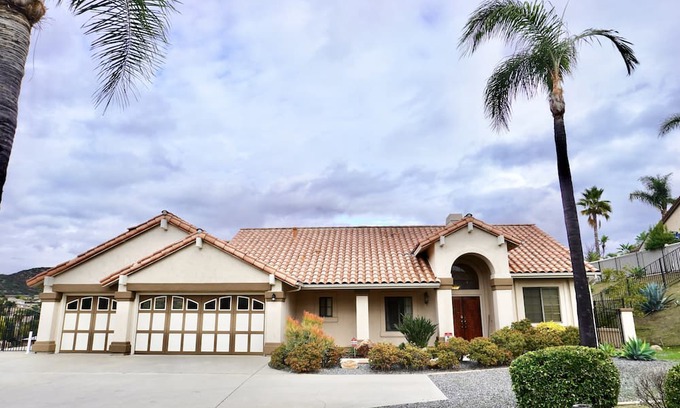 Alpine House | California is Calling! Gorgeous 3 Bed 2 Bath Alpine House plus Pool & Spa