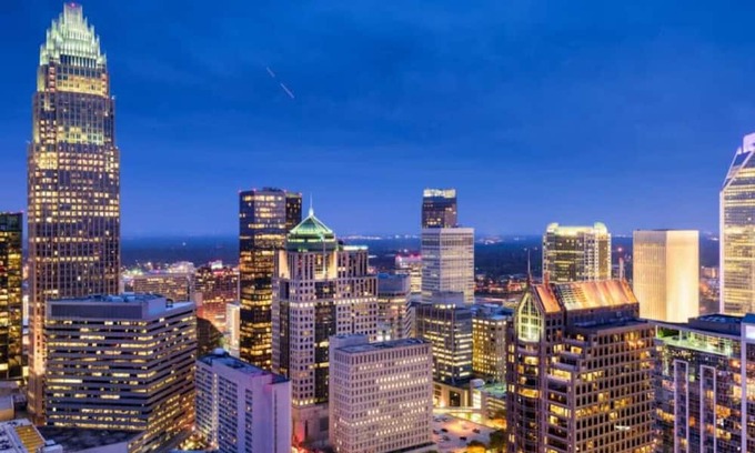 Charlotte Center City Apartment | 4BR Apt in Uptown - Balcony w/ City Views!