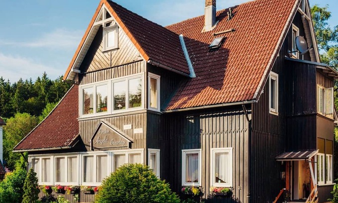 Braunlage Apartment | Emil's Bergli - Ferienwohnung "emil`s Bergli"- Geräumige Wohnung mit Platz für 6 Personen
