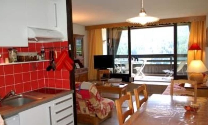Villard-de-Lans Apartment | Holiday Apartment "6 Pers - Villard De Lans" with Mountain View, Balcony & Wi-Fi