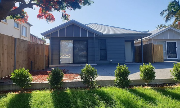 Zillmere House | 5 Bed 5 Bath House - Available for Christmas & New Years!