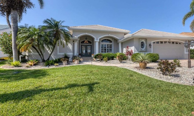 Burnt Store Isles Apartment | 3 Bedroom House 728836 by Houzlet