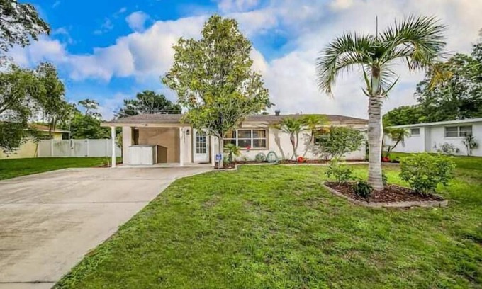 River District Apartment | 2 Bedroom 796447 by Houzlet