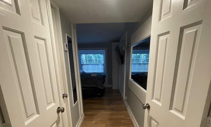 El Portal Apartment | 1 Bedroom 789580 by Houzlet