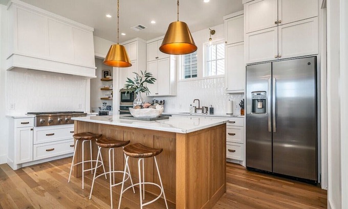 Central Oklahoma City House | Runway Urban Farmhouse - Comfort, Style & Convenience OKC