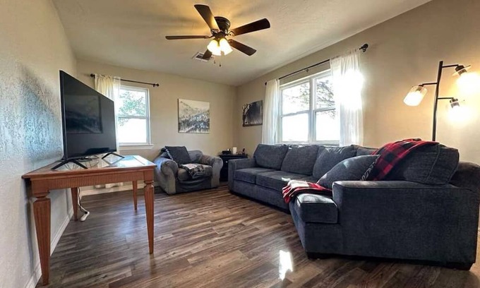 Ponca City House | The Farm Annex