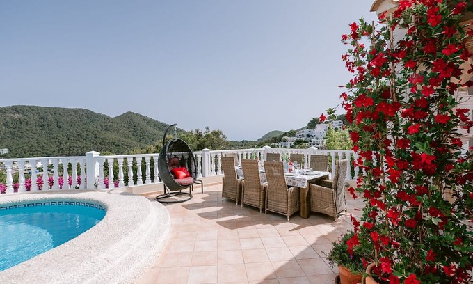 Santa Eulalia del Rio Villa | Amazing villa with pool in a beautiful and quite area