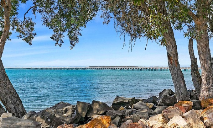 Urangan Apartment | Welcome to 'Ospreys at the Pier
