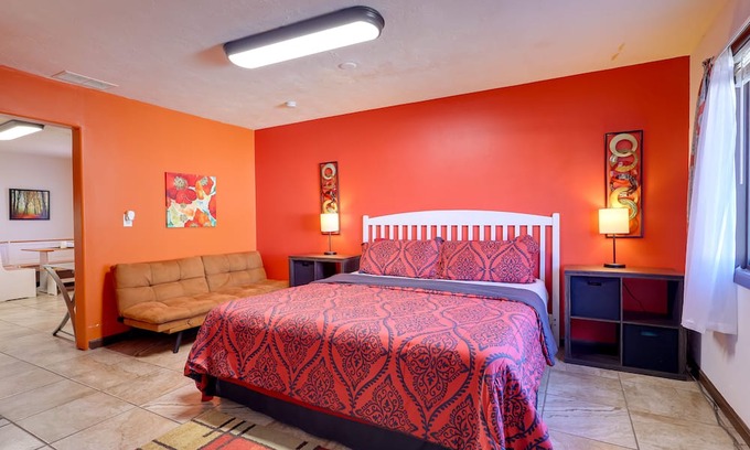 Shelley Apartment | Shelly Studio Apartment Rental w/ Shared Fire Pit!