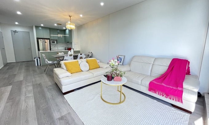 Rhodes Apartment | Cozy Home in the central Rhodes Sydney, near Sydney Olympic Park
