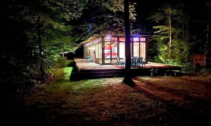 Markville Cabin | Mid-Century Modern Cabin-Relax and unwind in this beautiful escape on the lake