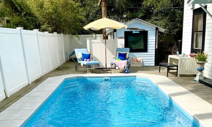 Savannah Beach House | Tybee Beachhouse, heated POOL, EV Charger,HotTub,Park 2 vehicles Free,Pets OK,5P