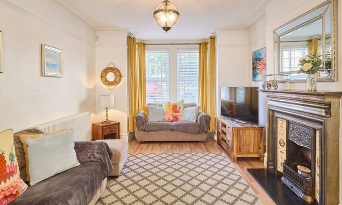Margate House | Host & Stay | Grosvenor Hill